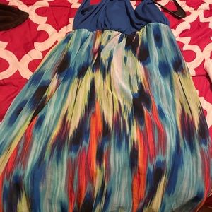 No boundaries cute summer dress sleeveless one small tear inside dress size XL